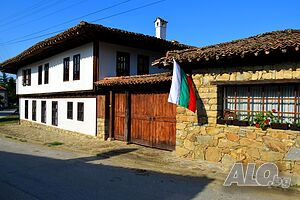 Продава ЕТНО КОМПЛЕКС в с. Миндя, 15км от гр. Елена