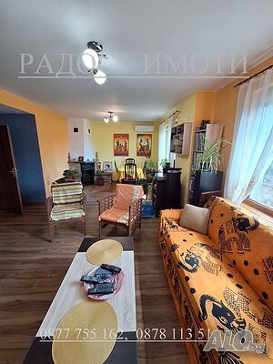 5км от МОРЕТО - къща в с. Соколово Двуетажна къща 185 кв.м РЗП 1600 кв.м двор | Къщи, Вили | Соколово