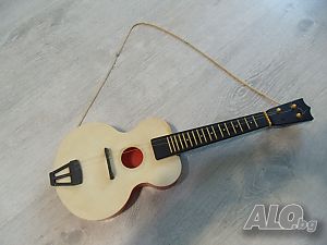 № 2451 стара играчка - китара - соц. период