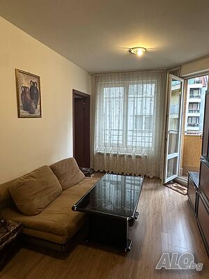 Двустаен апартамент в ж.к. Белите брези.