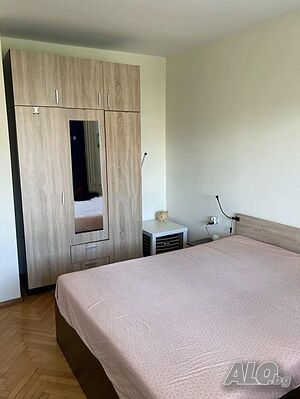 Двустаен апартамент в ж.к. Борово