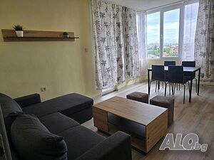 Тристаен апартамент в ж.к. Зона Б-18.