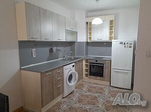 Прекрасен ТРИСТАЕН апартамент в жк. Тракия