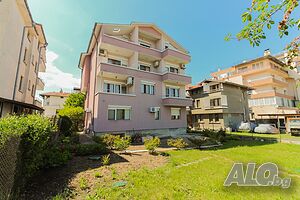 продава къща за гости в Черноморец