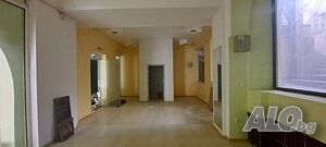 Търговски център с 12 отделни магазина▪︎Център