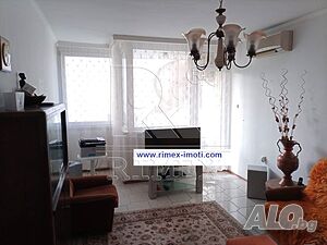 Тристаен апартамент 100 кв.м Тухла 2000 г. 5 етаж Непоследен