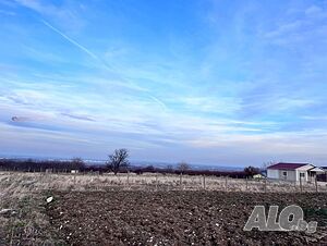 Продажба 592 кв.м В регулация (УПИ)