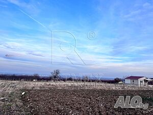 Продажба 1184 кв.м В регулация (УПИ)