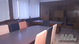Офис в бизнес сграда 50 кв.м Необзаведен Междинен етаж