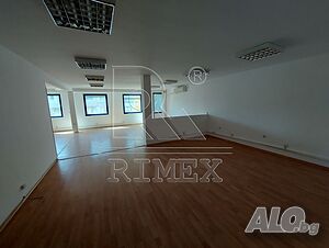 Офис 272 кв.м Междинен етаж