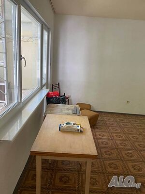 Дава се под наем едностаен апартамент в Кючук Париж