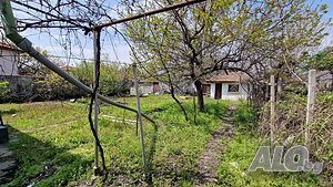 Продава се едноетажна къща в Крумово