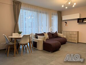 Тристаен просторен апартамент под наем, Пловдив