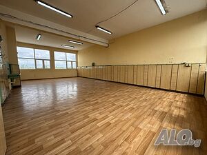 Промишлено помещение за продажба кв. Здравец Изток