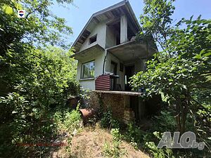 Вила за продажба местност Дрибак, с. Николово