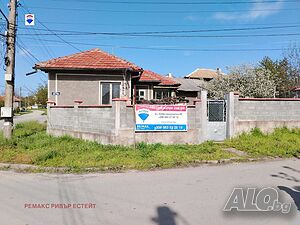 Градска къща за продажба гр. Две могили
