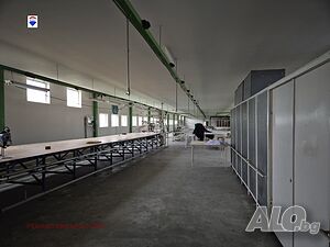 Индустриален имот под наем с. Смирненски