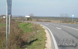 Парцел Кичево 5,800 дка, главен път - 6,5 евро/кв.м.