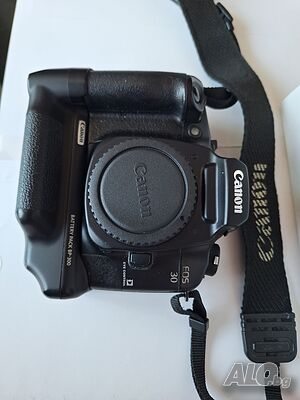 Лентов фотоапарат EOS30