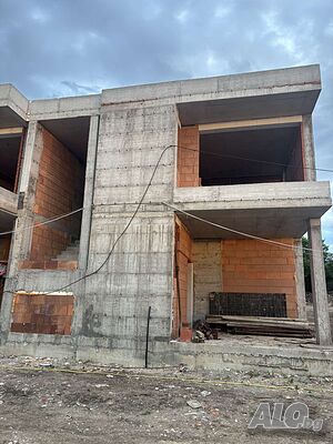 Къща с АКТ14 в Марково и с ПАНОРАМНА гледка