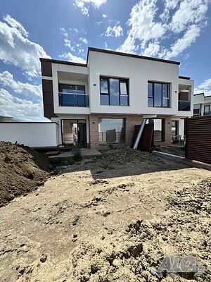 Двуетажна къща С АКТ16 и С ГАРАЖ в Марково Двуетажна къща 136 кв.м РЗП 101 кв.м двор | Къщи, Вили | Марково