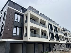Пред АКТ 15! Тристаен апартамент с включено паркомясто в кв. Остромила