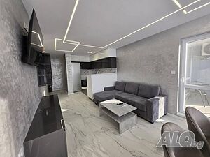 Тристаен апартамент в Съдийски