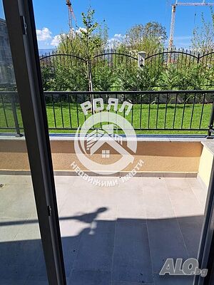Роял имоти продава двустаен апартамент с веранда в затворен комплекс, гр. Пловдив, р-н Южен