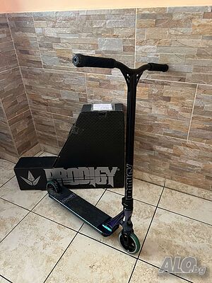 Професионална тротинетка за трикове Blunt Envy Prodigy