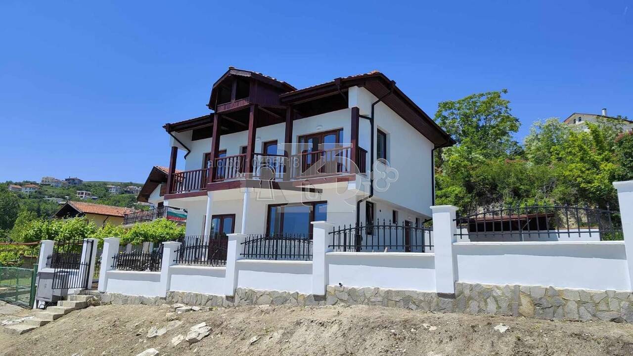 В. з Балчик, уникална вила с три спални и морска панорама, 265000€ Двуетажна къща 160 кв.м РЗП 470 кв.м двор | Къщи, Вили | в.з Момчил Балчик