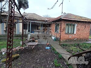 Къща с двор в отлично поддържано село | с. Гурково, общ. Балчик