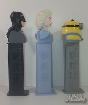 Лот 3 PEZ диспенсера - Batman, Esla (Frozen), Minions