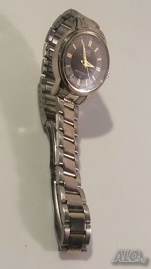 Часовник Q& Q quartz water resist 3 bar за ремонт или части