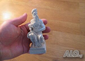 Гипсова фигурка, статуя на римски бог, рим - красота за вашия дом. офис или колекция