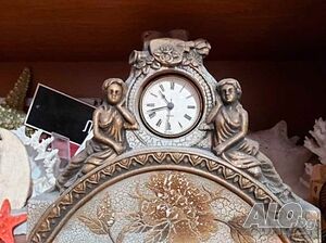 Много стар каминен часовник - притежавайте тази красота в дома и колекцията си.