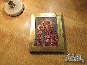 Стара икона на Света - Богородица Триеручица, Дева Мария - защита от врагове, изцеление и здраве