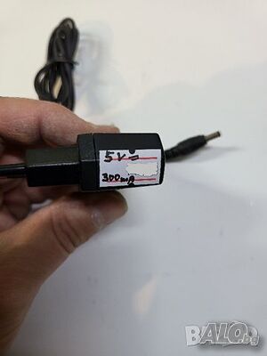 Захранване, адаптор 5 V - / 0,3А