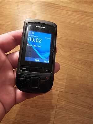 Плъзгащ телефон, телефон слайд с копчета NOKIA C2 - 05, НОКИА C2-05 - 2011г. - работещ.
