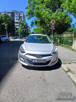 Продавам Hyundai i30