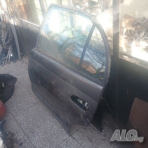 Врата Задна Лява За Тойота Карина Седан 1995г / Toyota Carina Sedan 1995y