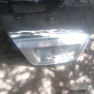 Капак Заден За Мерцедес Ц Седан 2003г / Mercedes C Sedan 2003y