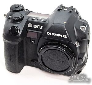 DSLR Olympus E-1 с легендарният Kodak CCD сензор
