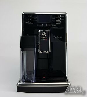 Saeco Pico Baristo HD8928 е компактна кафе машина