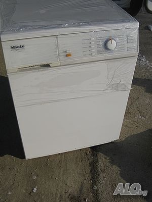 Продавам перфектна кондезна сушилна MIELE NOVOTRONIC