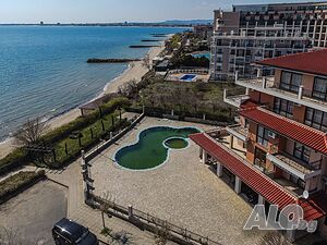 Tристаен апартамент, първа линия, панорама море, гр. Свети Влас