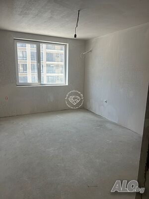 Продавам 2-стаен с опция за ГАРАЖ