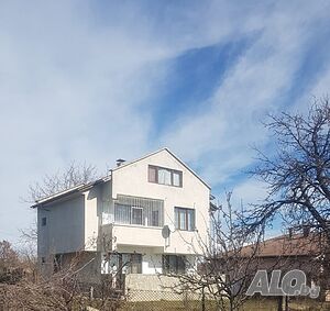Продавам нова къща в кв. Изгрев