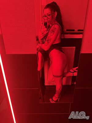 the queen of the whistle👸😈