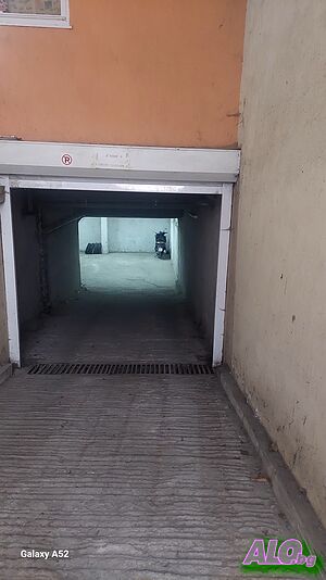 Паркомясто под наем