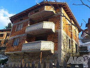 Продавам къща в село Забърдо област Смолян